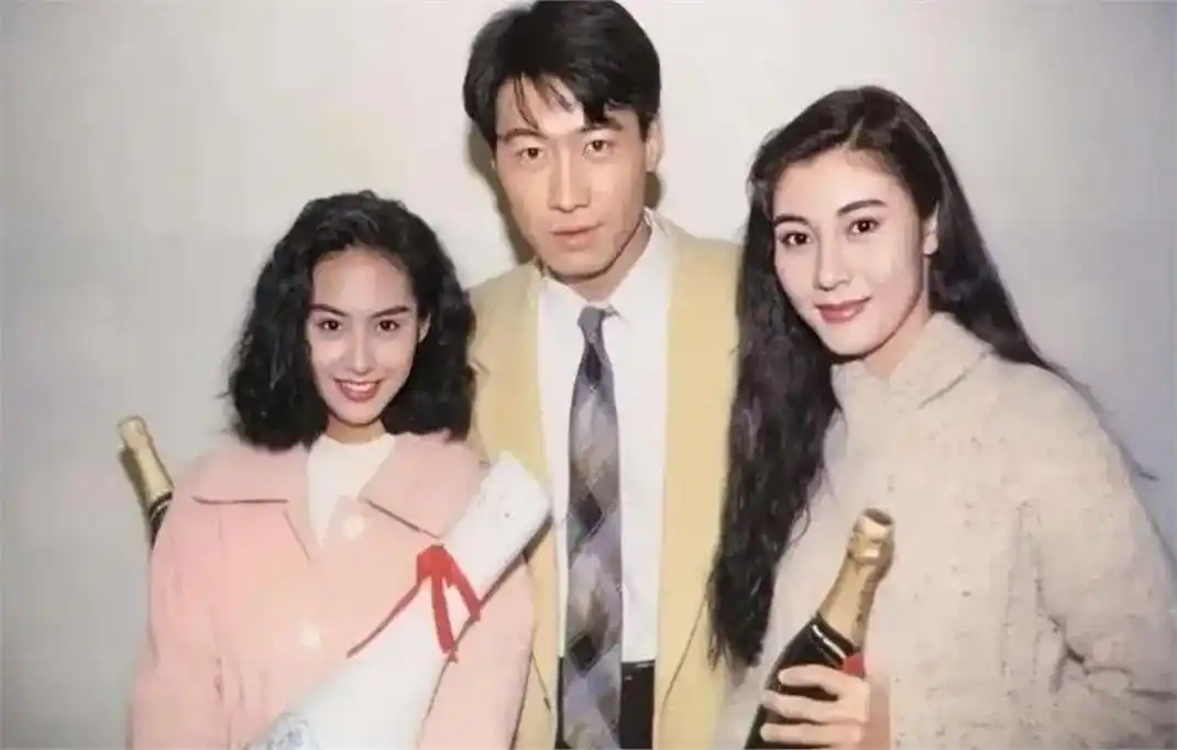 小骨架女明星_小个子美女惊艳合照_身材娇小气质出众女明星